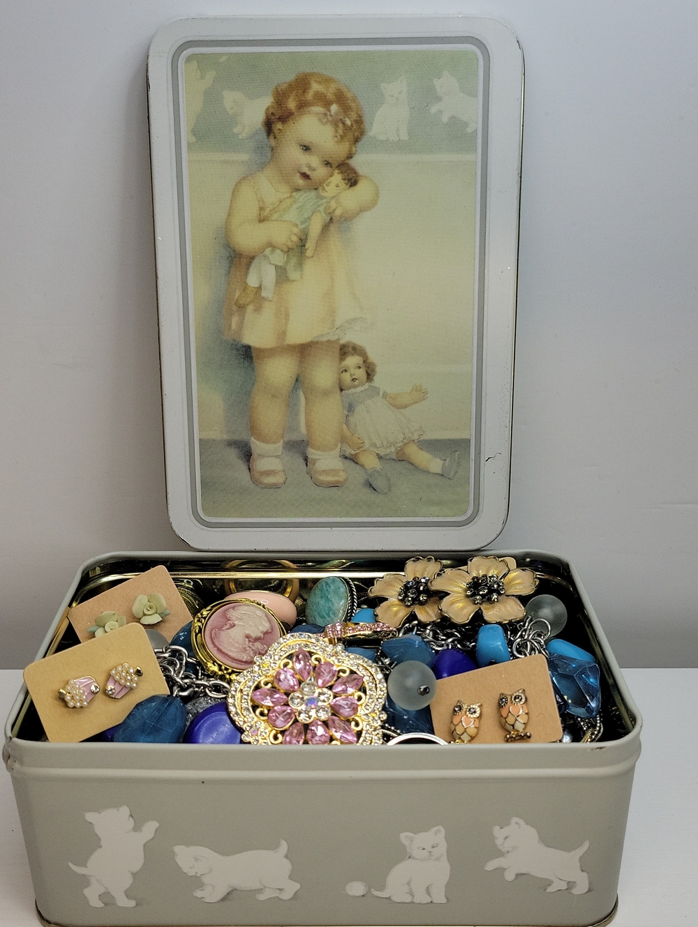 Vintage Tin Filled With Assorted Jewelry